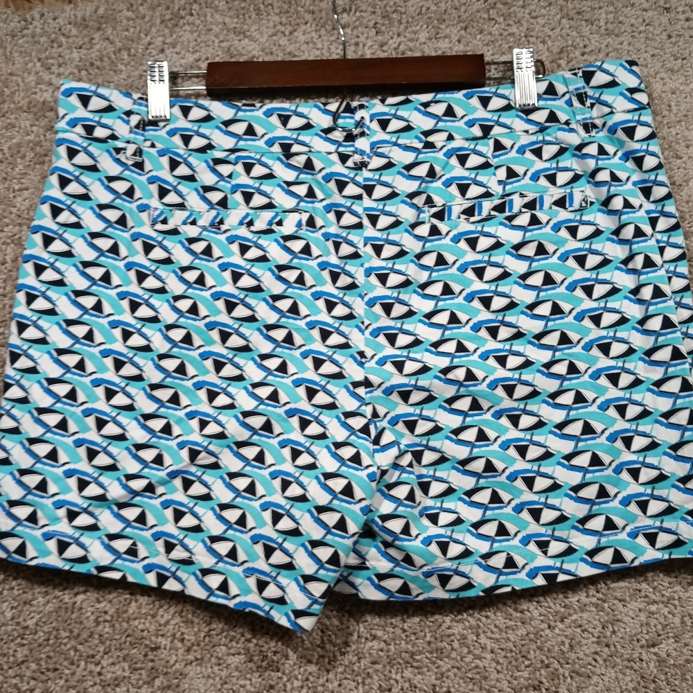 Crown And Ivy Womens Size 14 Summer Shorts. Umbrella Pattern. - Picture 3 of 4